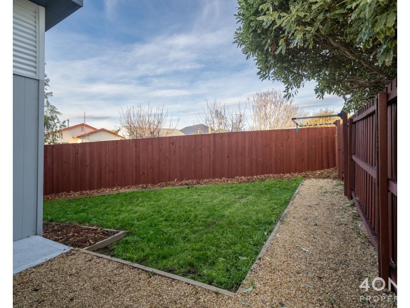 2/16 Cadbury Road, Claremont TAS 7011