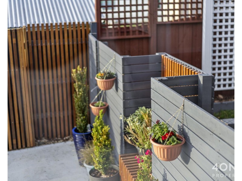 2/16 Cadbury Road, Claremont TAS 7011