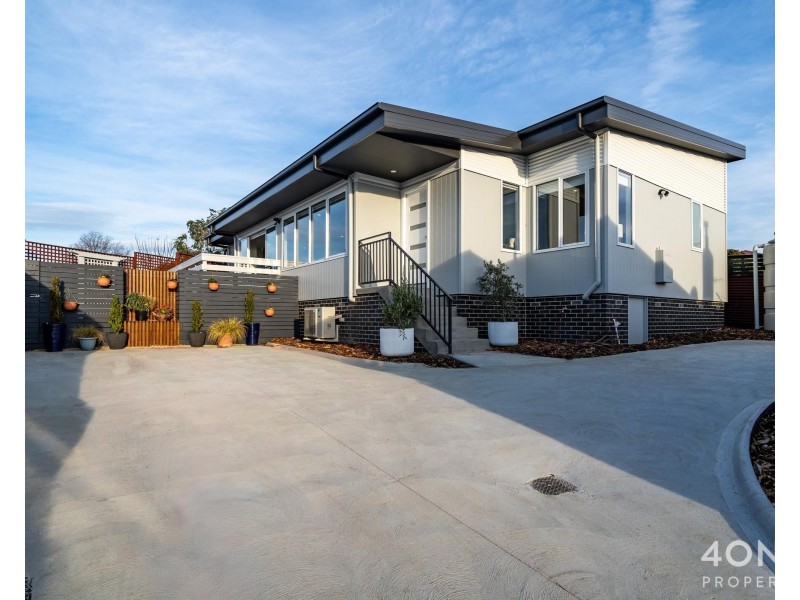 2/16 Cadbury Road, Claremont TAS 7011
