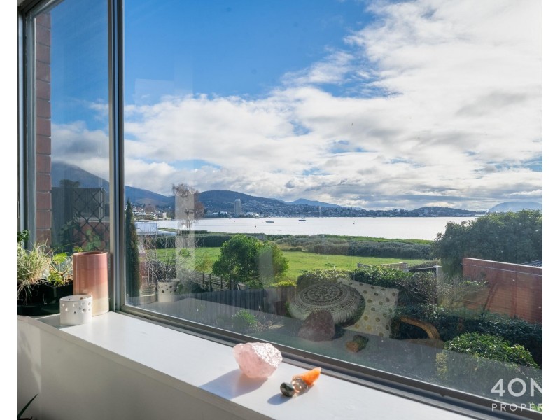 3/2 Mansell Court, Sandy Bay TAS 7005