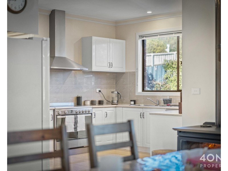 16 Sadri Court, New Norfolk TAS 7140