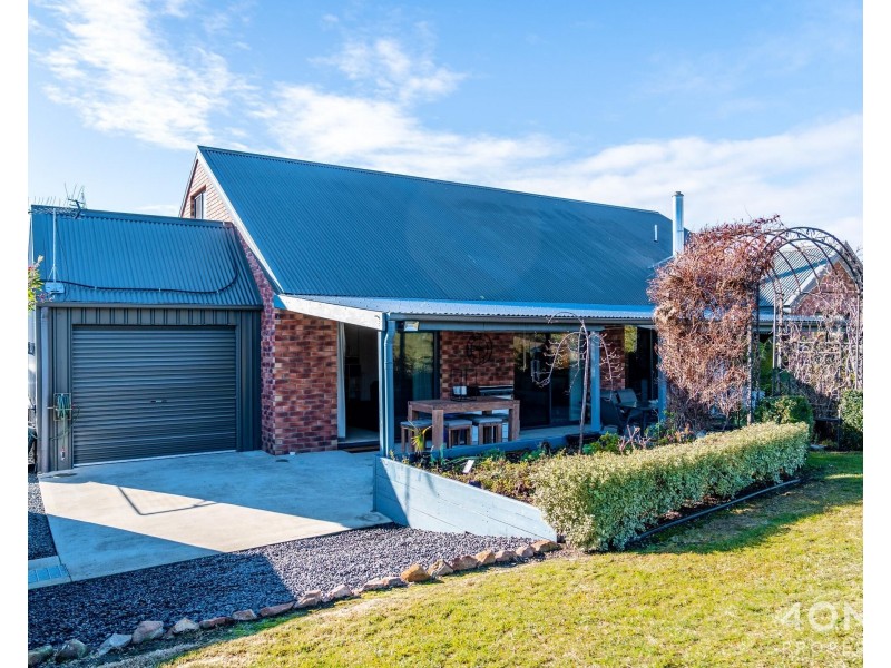 16 Sadri Court, New Norfolk TAS 7140