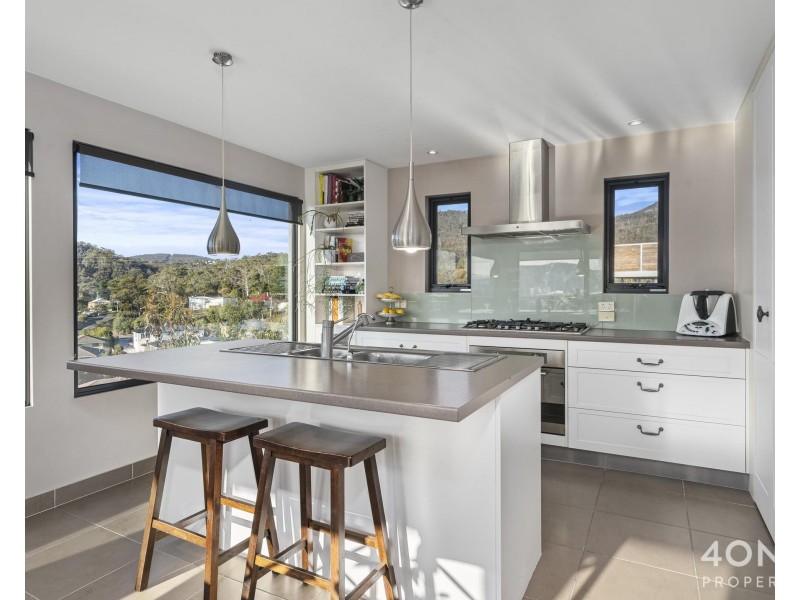 13 Lowrie Place, Glenorchy TAS 7010