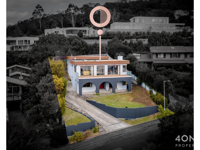 33 Amanda Crescent, Sandy Bay TAS 7005