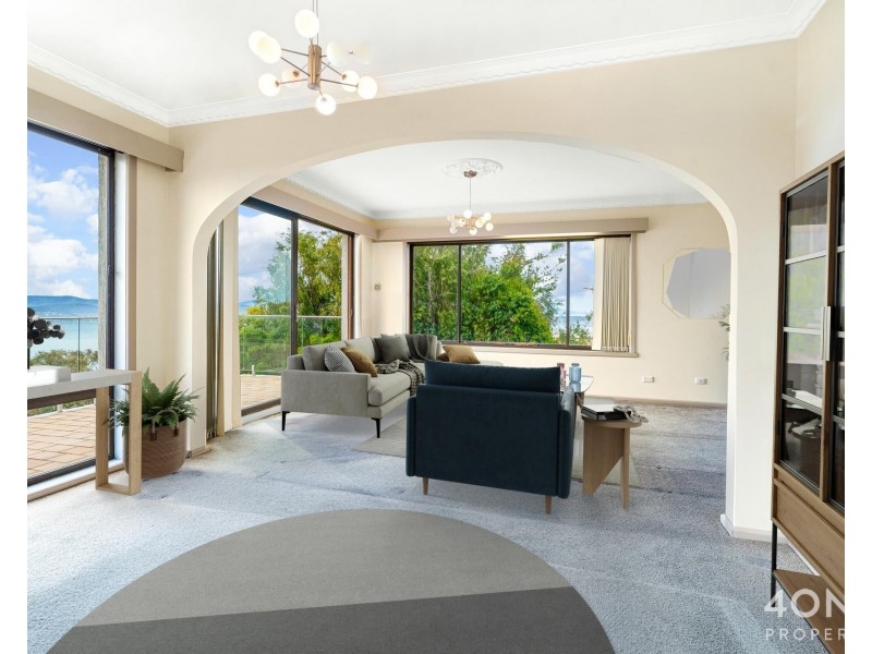 33 Amanda Crescent, Sandy Bay TAS 7005