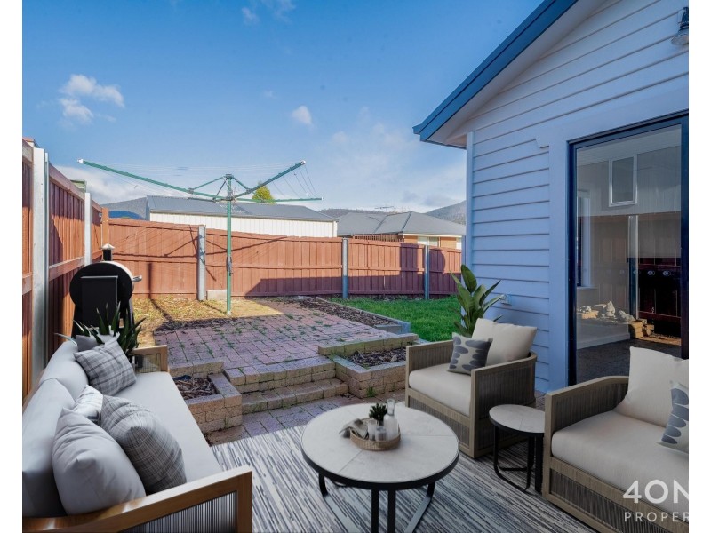 1/16 Cadbury Road, Claremont TAS 7011