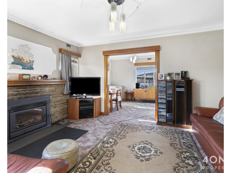 43 Gepp Parade, Derwent Park TAS 7009