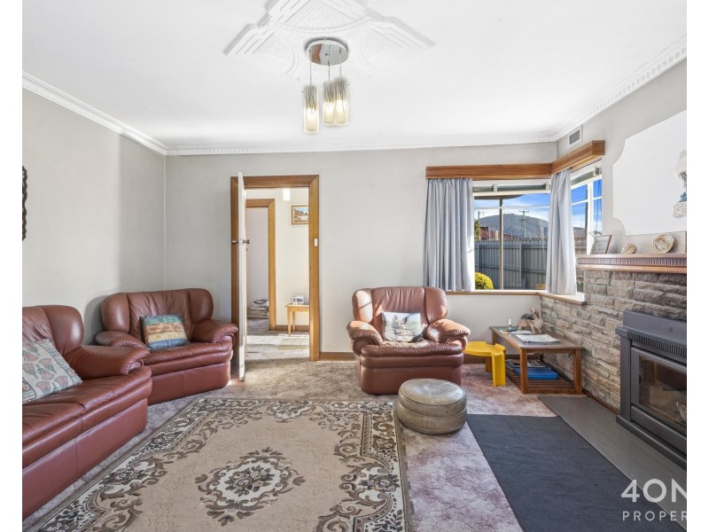 43 Gepp Parade, Derwent Park TAS 7009