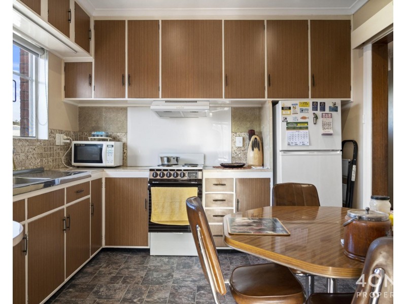 43 Gepp Parade, Derwent Park TAS 7009