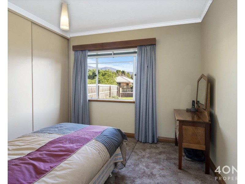 43 Gepp Parade, Derwent Park TAS 7009