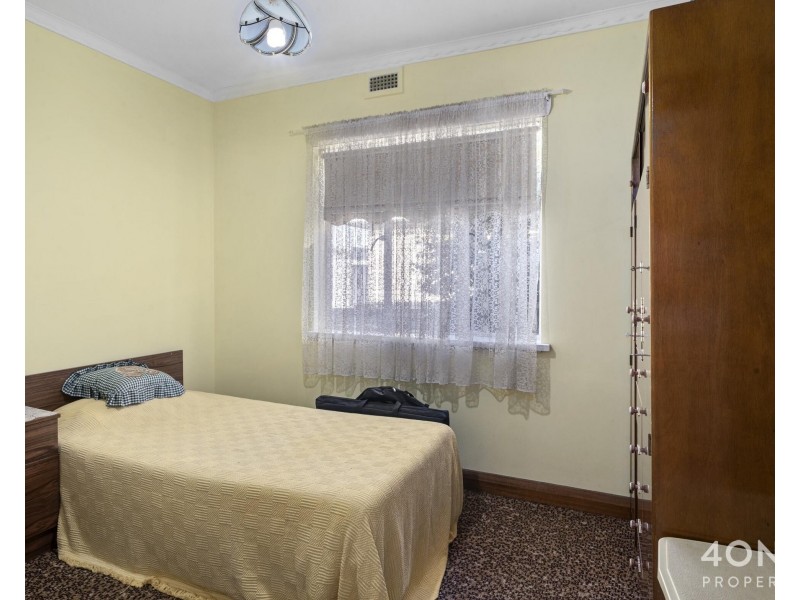 43 Gepp Parade, Derwent Park TAS 7009