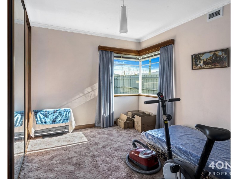 43 Gepp Parade, Derwent Park TAS 7009