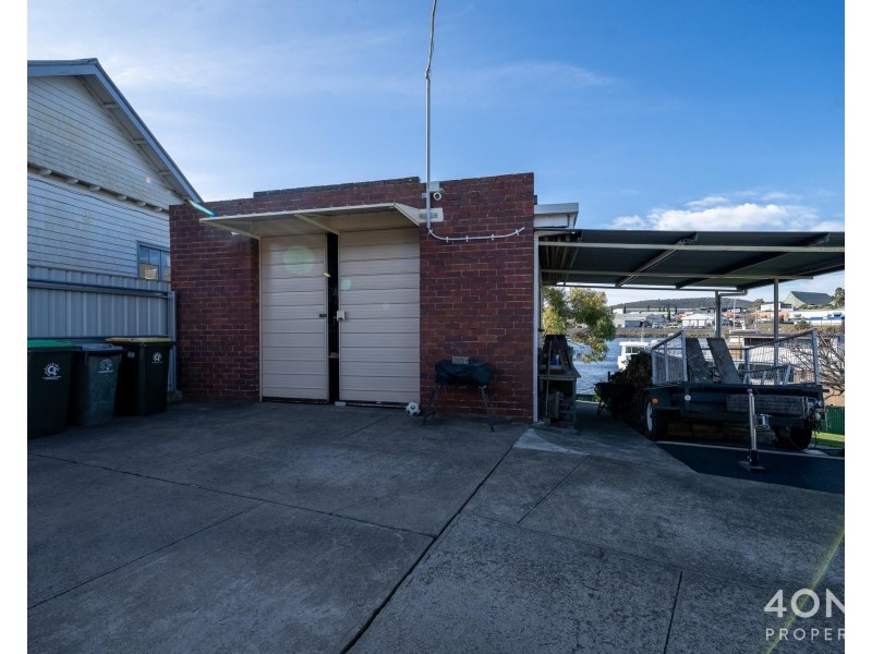 43 Gepp Parade, Derwent Park TAS 7009