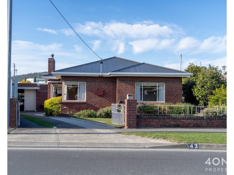 43 Gepp Parade, Derwent Park TAS 7009