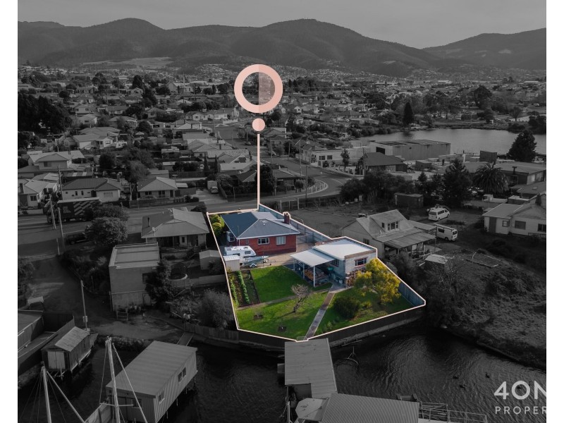 43 Gepp Parade, Derwent Park TAS 7009