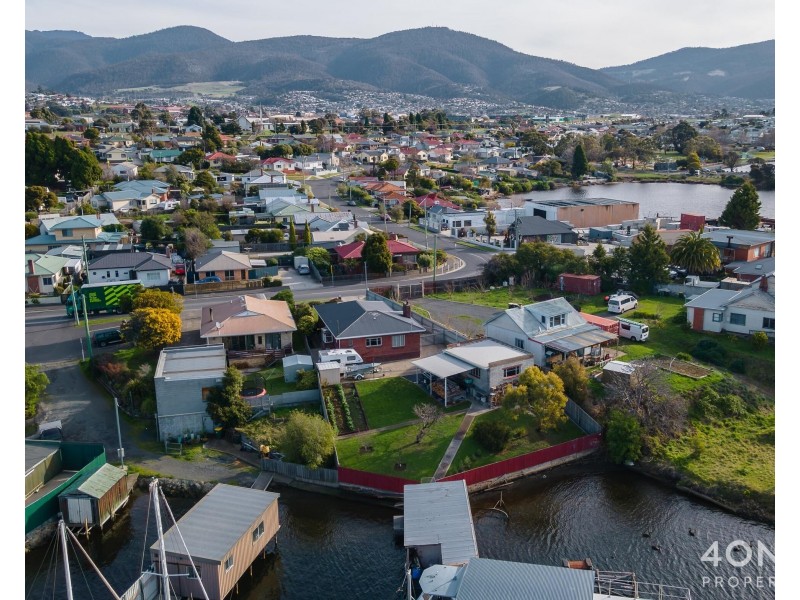 43 Gepp Parade, Derwent Park TAS 7009