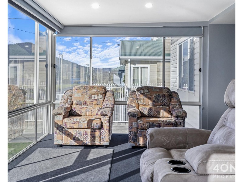 3 Curlew Parade, Claremont TAS 7011