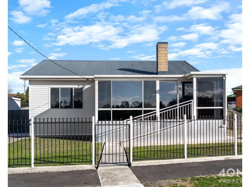 3 Curlew Parade, Claremont TAS 7011