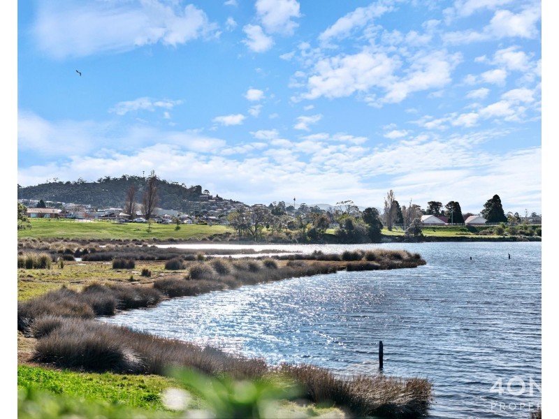 3 Curlew Parade, Claremont TAS 7011