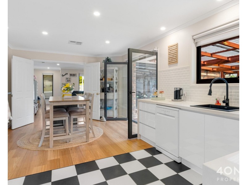 21 Brookston Drive, Mornington TAS 7018