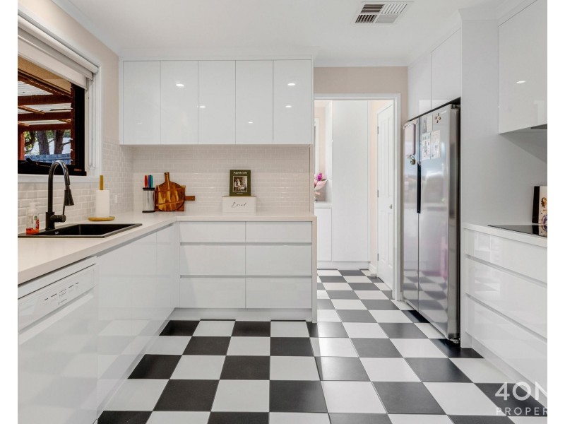 21 Brookston Drive, Mornington TAS 7018