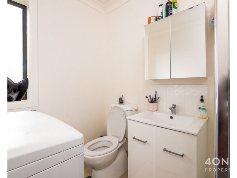 6 Curlew Parade, Claremont TAS 7011