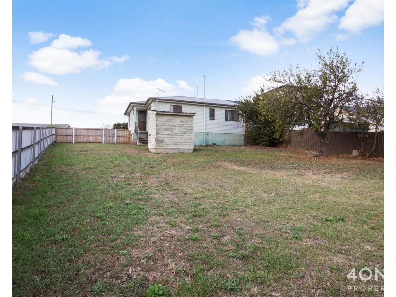 6 Curlew Parade, Claremont TAS 7011