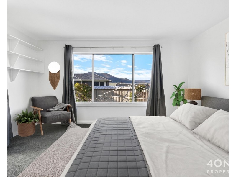 521 Main Road, Montrose TAS 7010