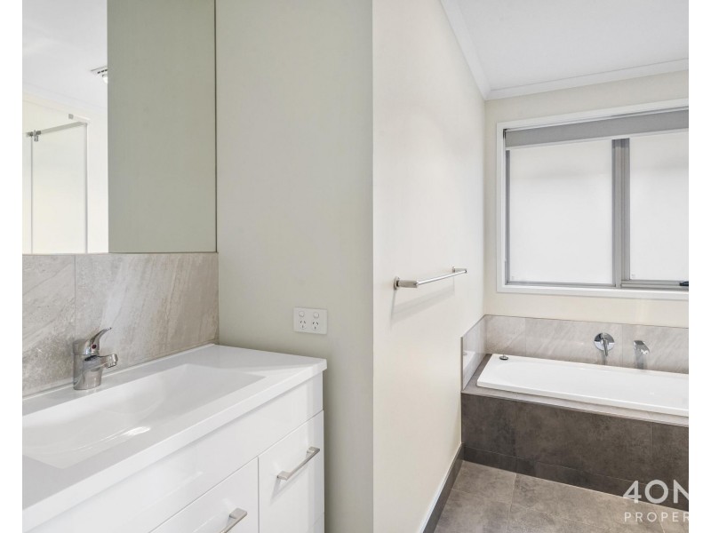 1/100 Goodwins Road, Rokeby TAS 7019