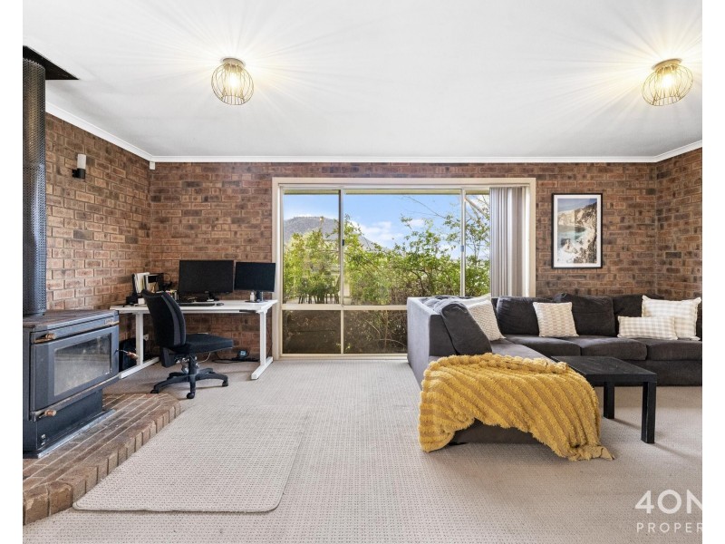 14 Clives Avenue, Old Beach TAS 7017