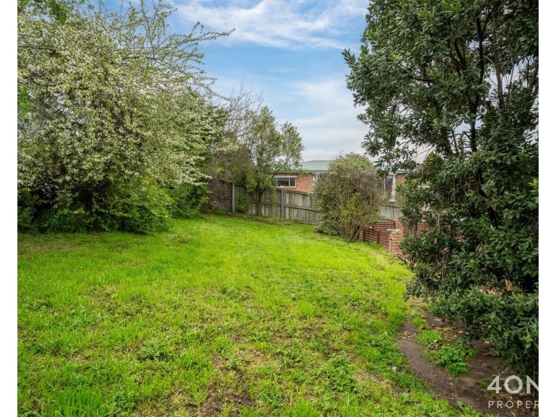 14 Clives Avenue, Old Beach TAS 7017