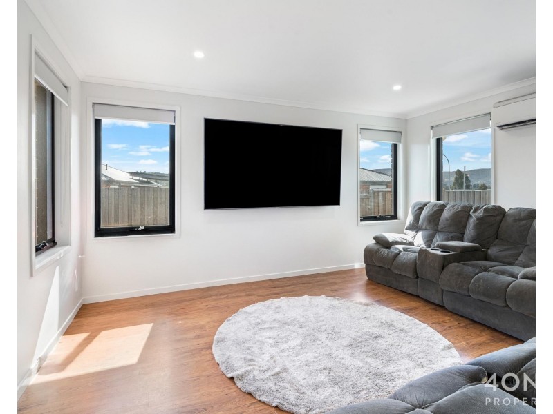 1 Hector Place, Brighton TAS 7030