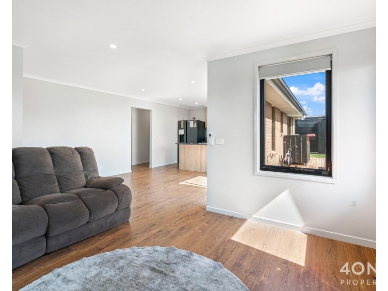 1 Hector Place, Brighton TAS 7030