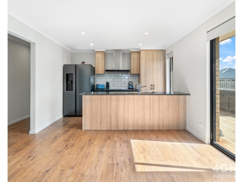 1 Hector Place, Brighton TAS 7030