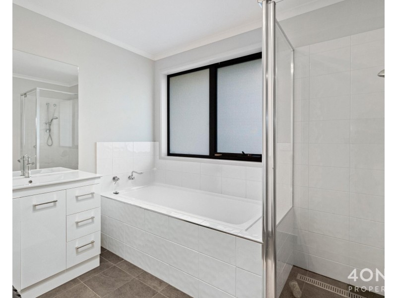 1 Hector Place, Brighton TAS 7030