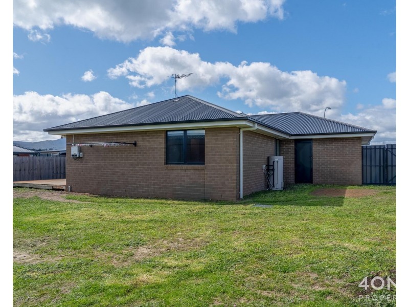 1 Hector Place, Brighton TAS 7030