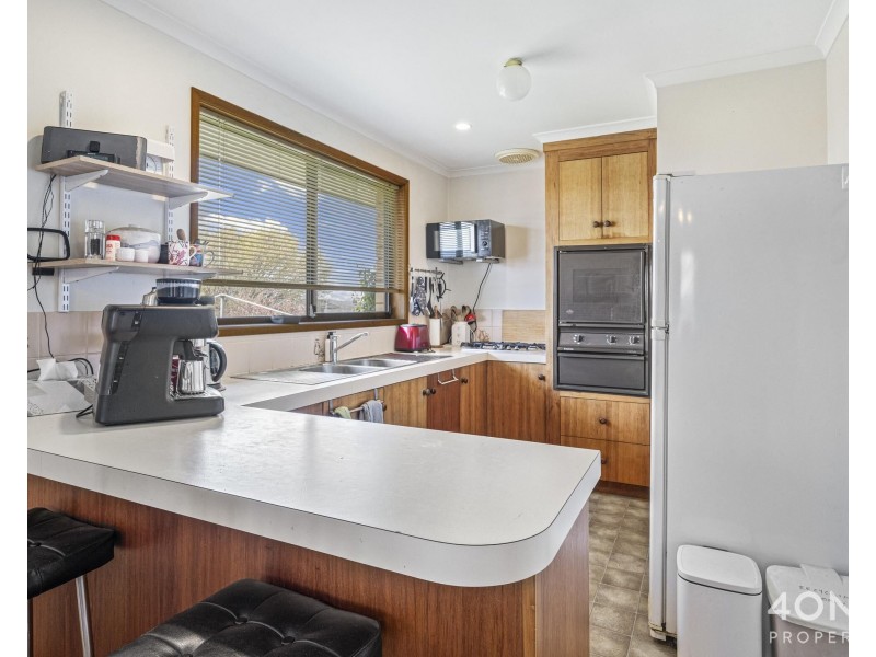 10 Newitt Drive, Austins Ferry TAS 7011