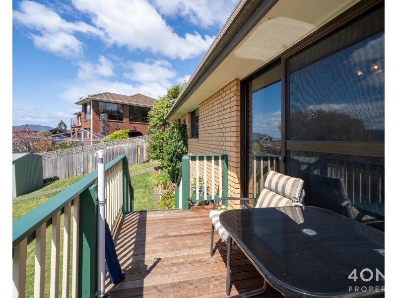 10 Newitt Drive, Austins Ferry TAS 7011