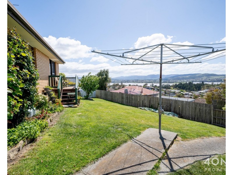 10 Newitt Drive, Austins Ferry TAS 7011