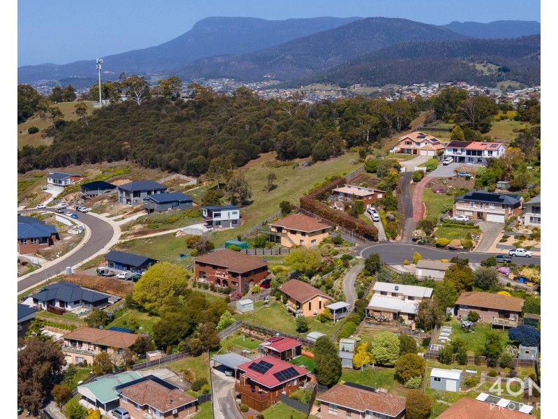 10 Newitt Drive, Austins Ferry TAS 7011