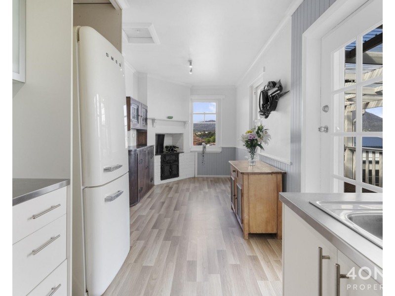 17 Box Hill Road, Claremont TAS 7011
