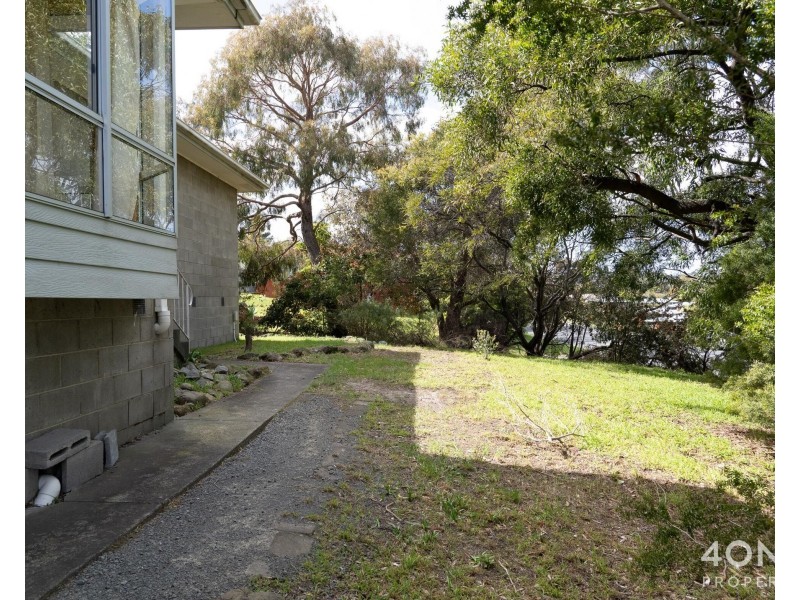 233 Redwood Road, Kingston TAS 7050