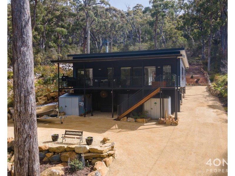 178 Old Jetty Road, Eaglehawk Neck TAS 7179