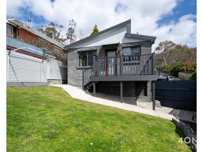 1/8A Beaumont Road, Lenah Valley TAS 7008