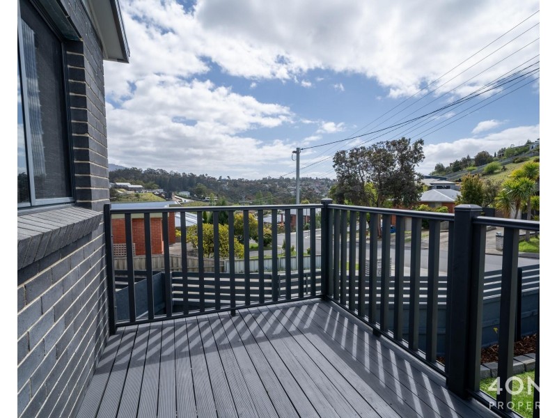 1/8A Beaumont Road, Lenah Valley TAS 7008