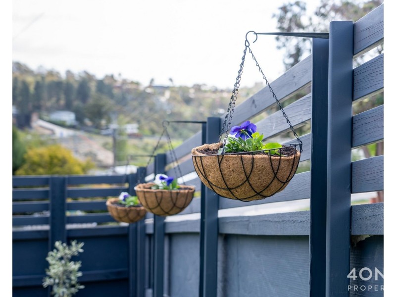 1/8A Beaumont Road, Lenah Valley TAS 7008