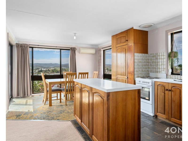 18 Weston Place, Montrose TAS 7010