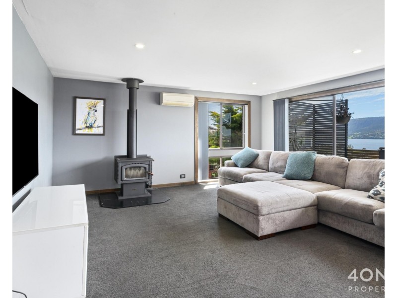 18 Weston Place, Montrose TAS 7010