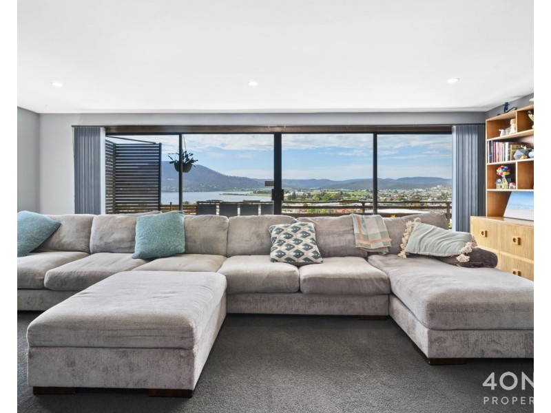 18 Weston Place, Montrose TAS 7010