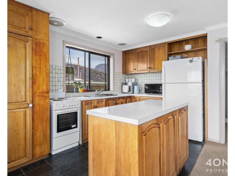 18 Weston Place, Montrose TAS 7010